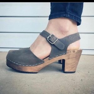 Highwood Taupe Lottas